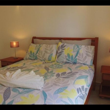 The White House Villa Jolly Harbour Ngoại thất bức ảnh