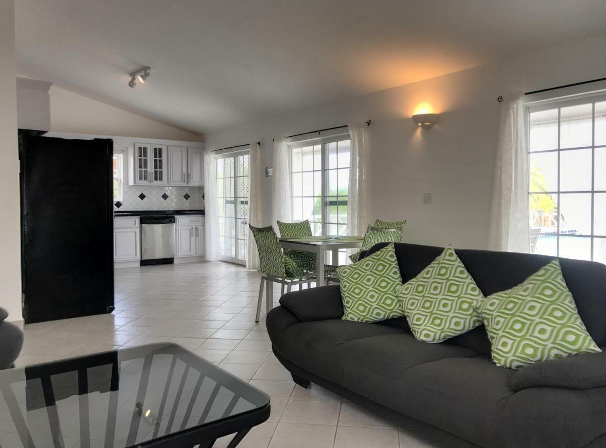 The White House Villa Jolly Harbour Ngoại thất bức ảnh